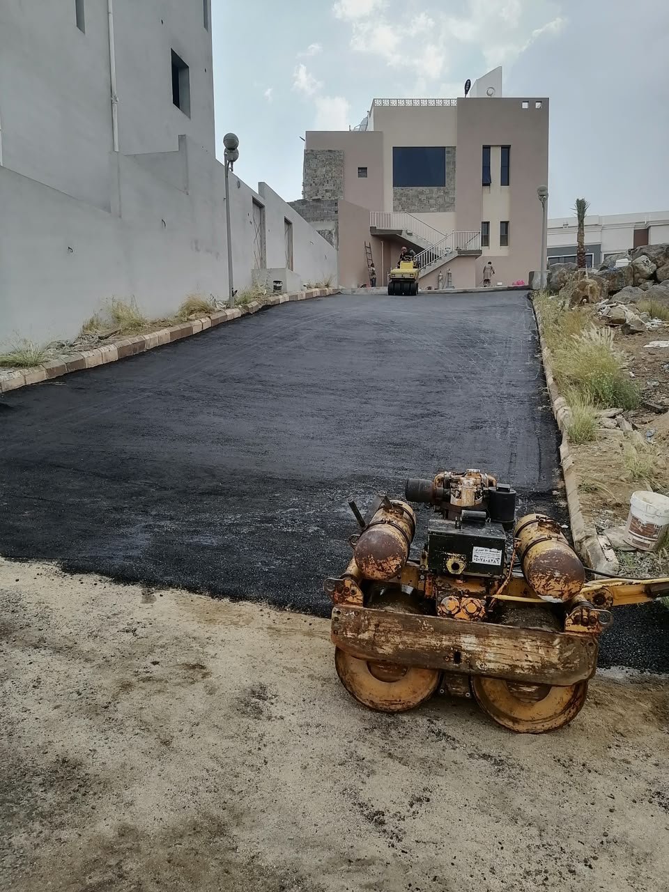 مشروع أسفلت وطرق 19