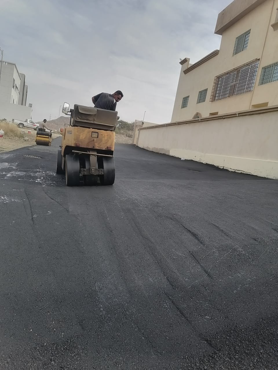 مشروع أسفلت وطرق 49